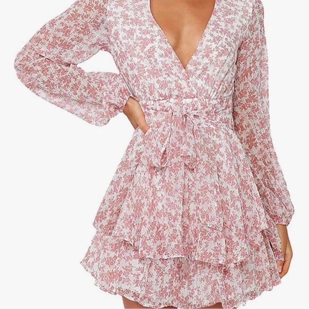 Chic Pink Floral V-Neck Romper